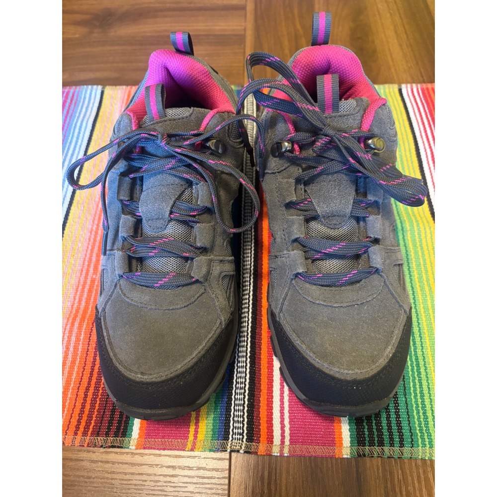 Bearpaw Edgewood Low Women's Hiking Shoes Grey‎ Pink Suede Mesh 2755W Size 8.5